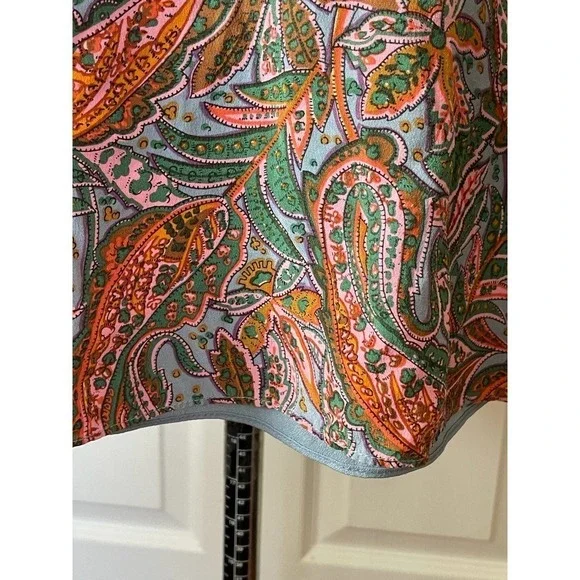 J. Crew 100% Silk Ruffle Flutter Sleeve Dress in Paisley Print, Size 2 🗣 - Picture 3 of 5